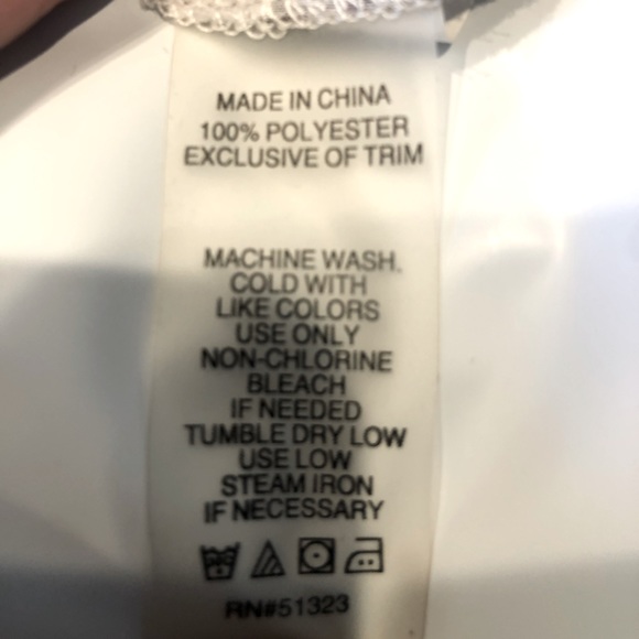 Two by Vince Camuto Black White Split Neck Semi Sheer Pom Pom Blouse Top Small - Picture 10 of 10